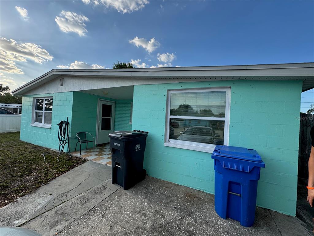 4533 W FERN STREET