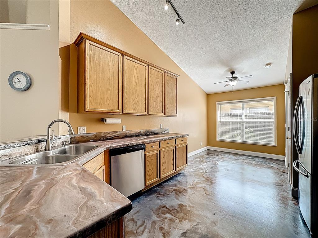 7116 COLONY POINTE DRIVE, RIVERVIEW, FL — photo 4 of 30