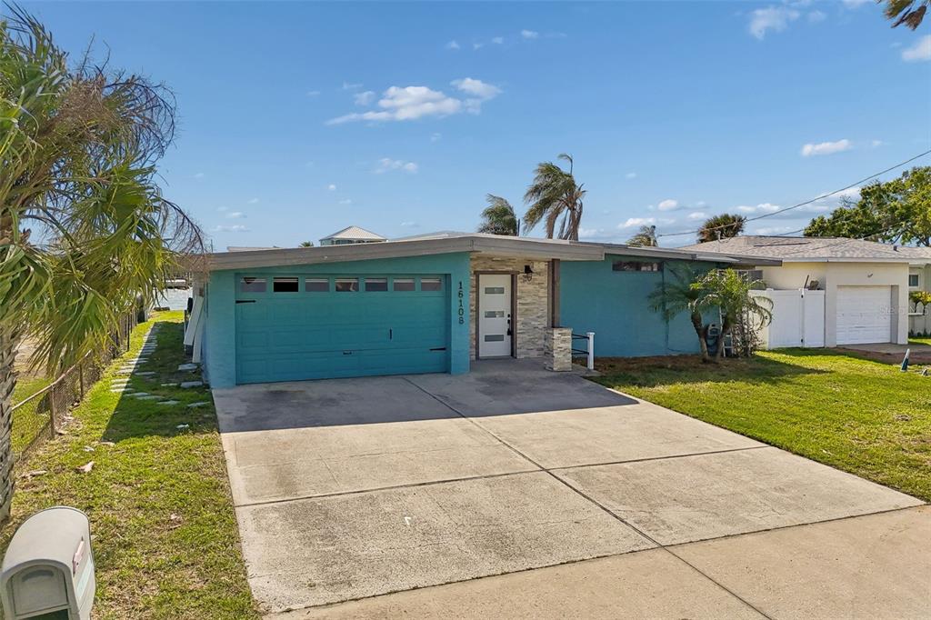 16108 5TH STREET E, REDINGTON BEACH, FL — photo 2 of 30