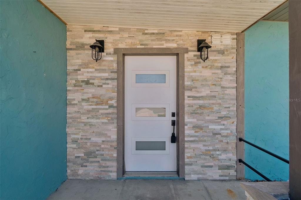 16108 5TH STREET E, REDINGTON BEACH, FL — photo 4 of 30