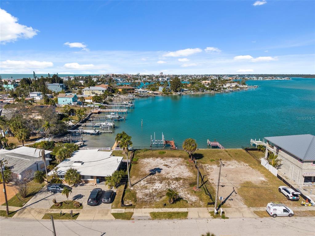 15307 HARBOR DRIVE, MADEIRA BEACH, FL — photo 4 of 26