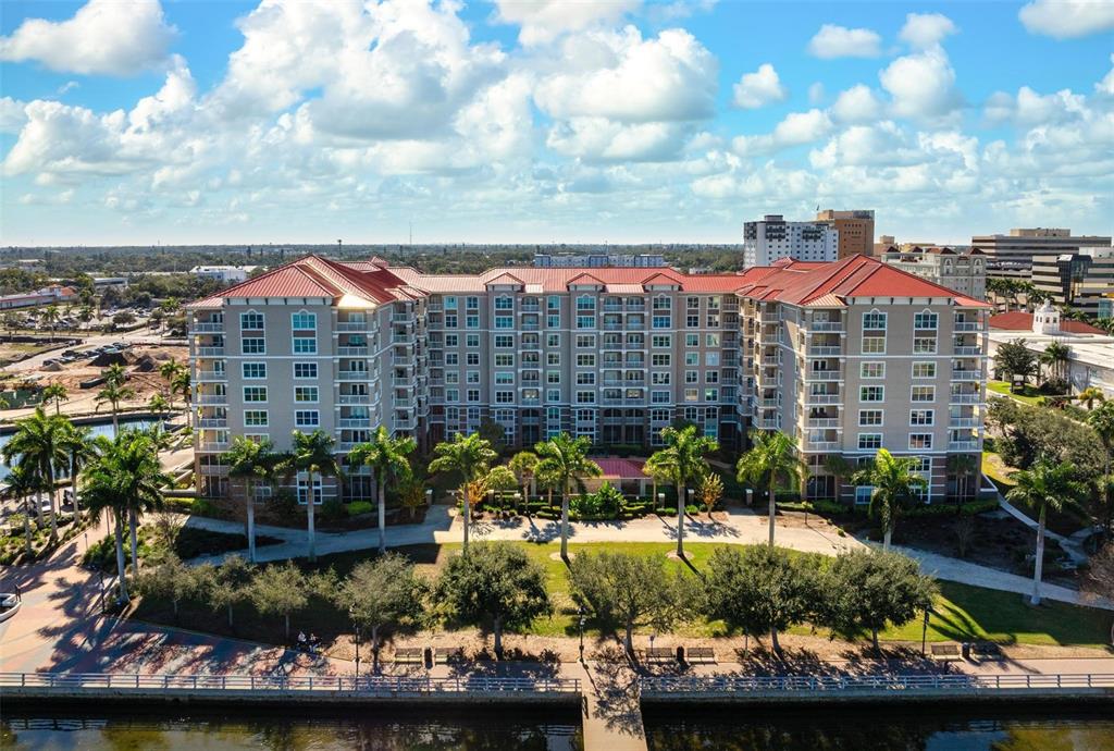808 3RD AVENUE W UNIT 402, BRADENTON, FL — photo 3 of 30
