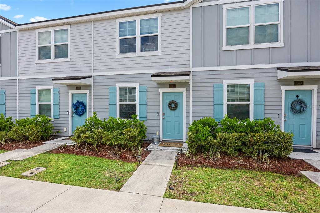 585 RUNNING WOODS STREET