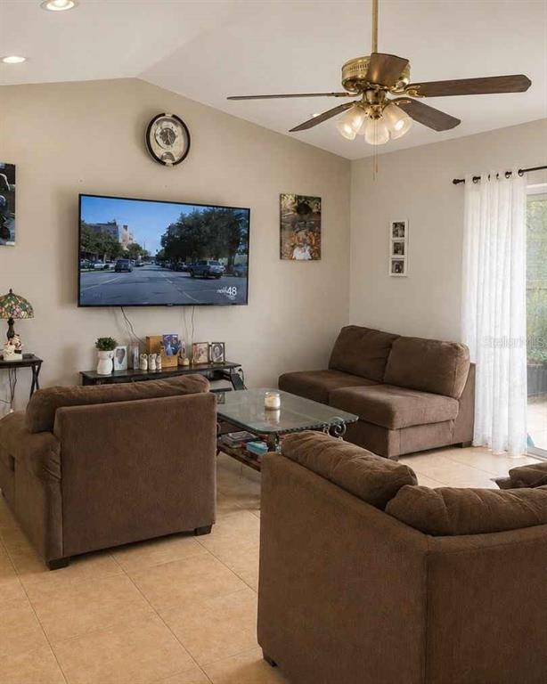 3249 BLUESTONE AVENUE, SPRING HILL, FL — photo 4 of 7