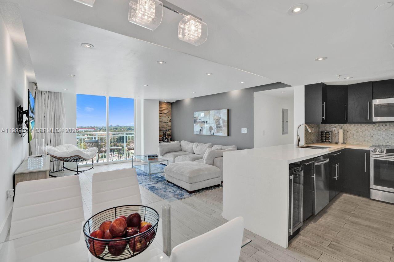 3000 Coral Way # 1114, Miami FL 33145
