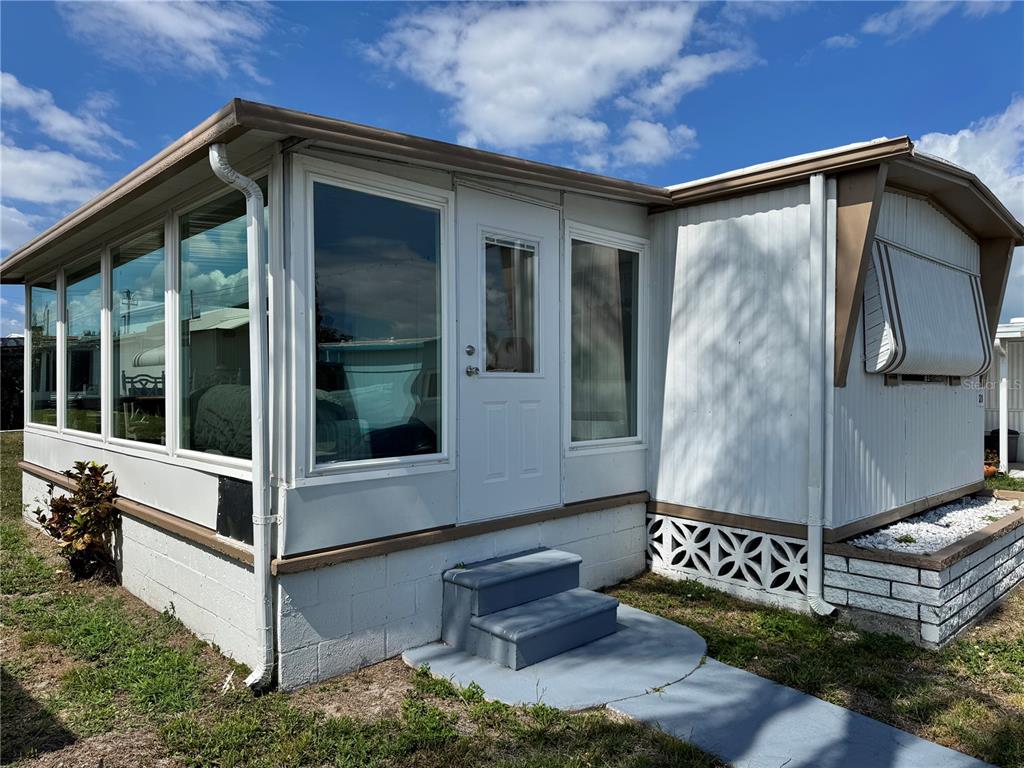 420 49TH STREET E UNIT 20