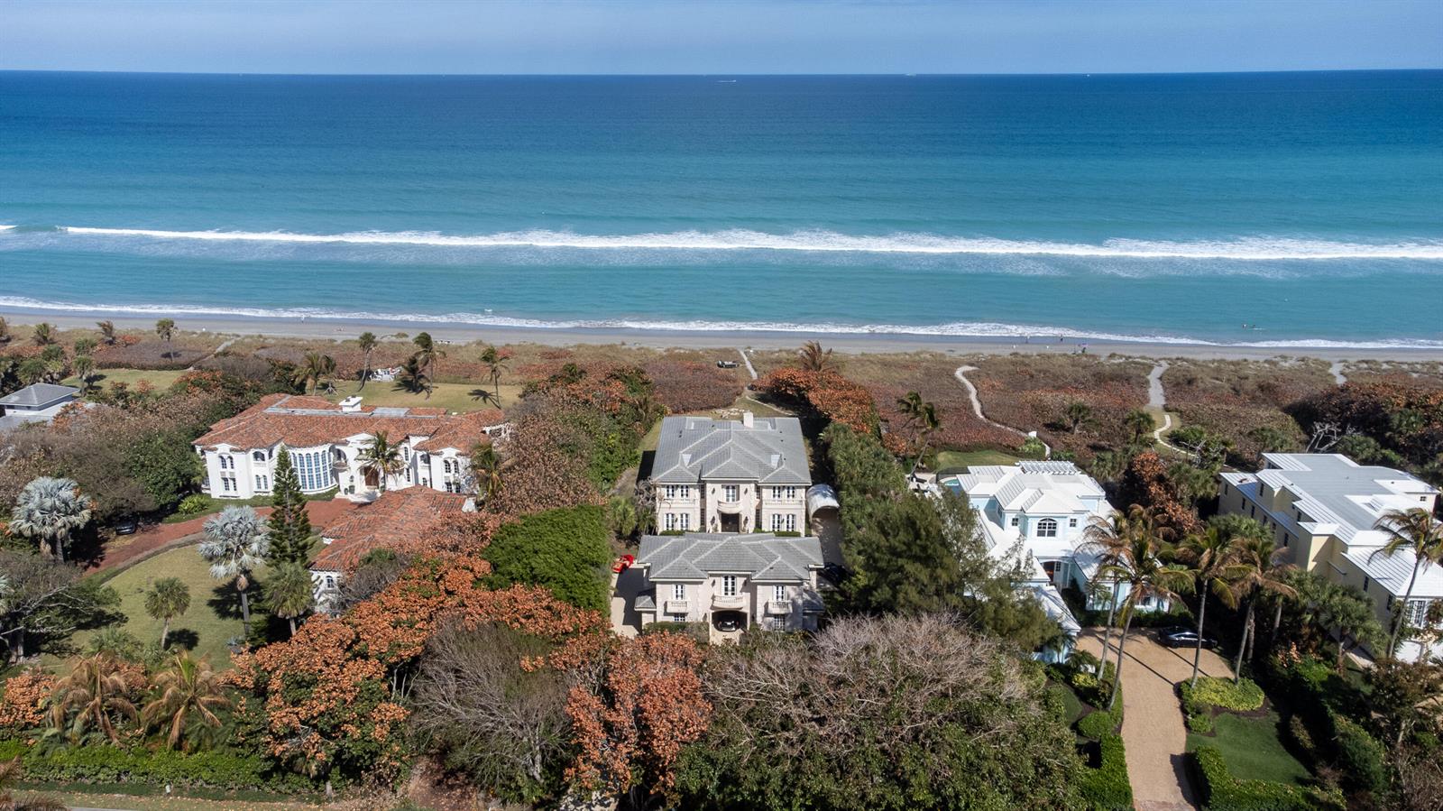 19 N Beach Road, Jupiter Island FL 33455