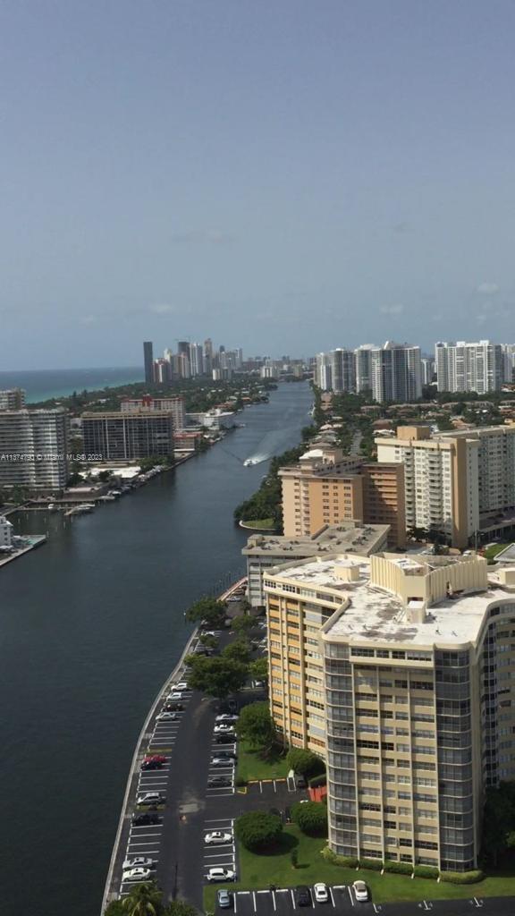 HALLANDALE BEACH, FL — photo 2 of 20
