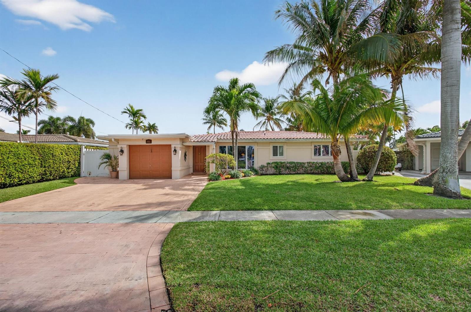 900 SE 3rd Terrace, Pompano Beach FL 33060