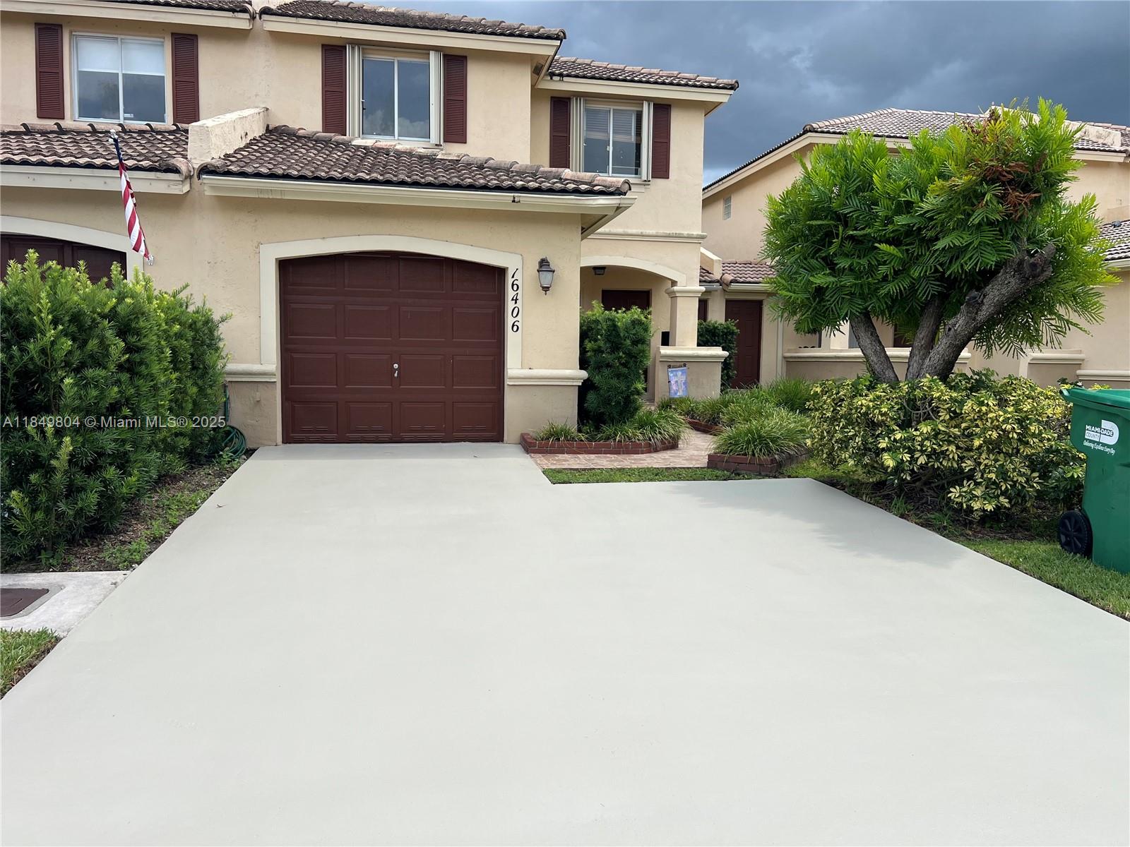 16406 SW 72nd Ter, Miami FL 33193