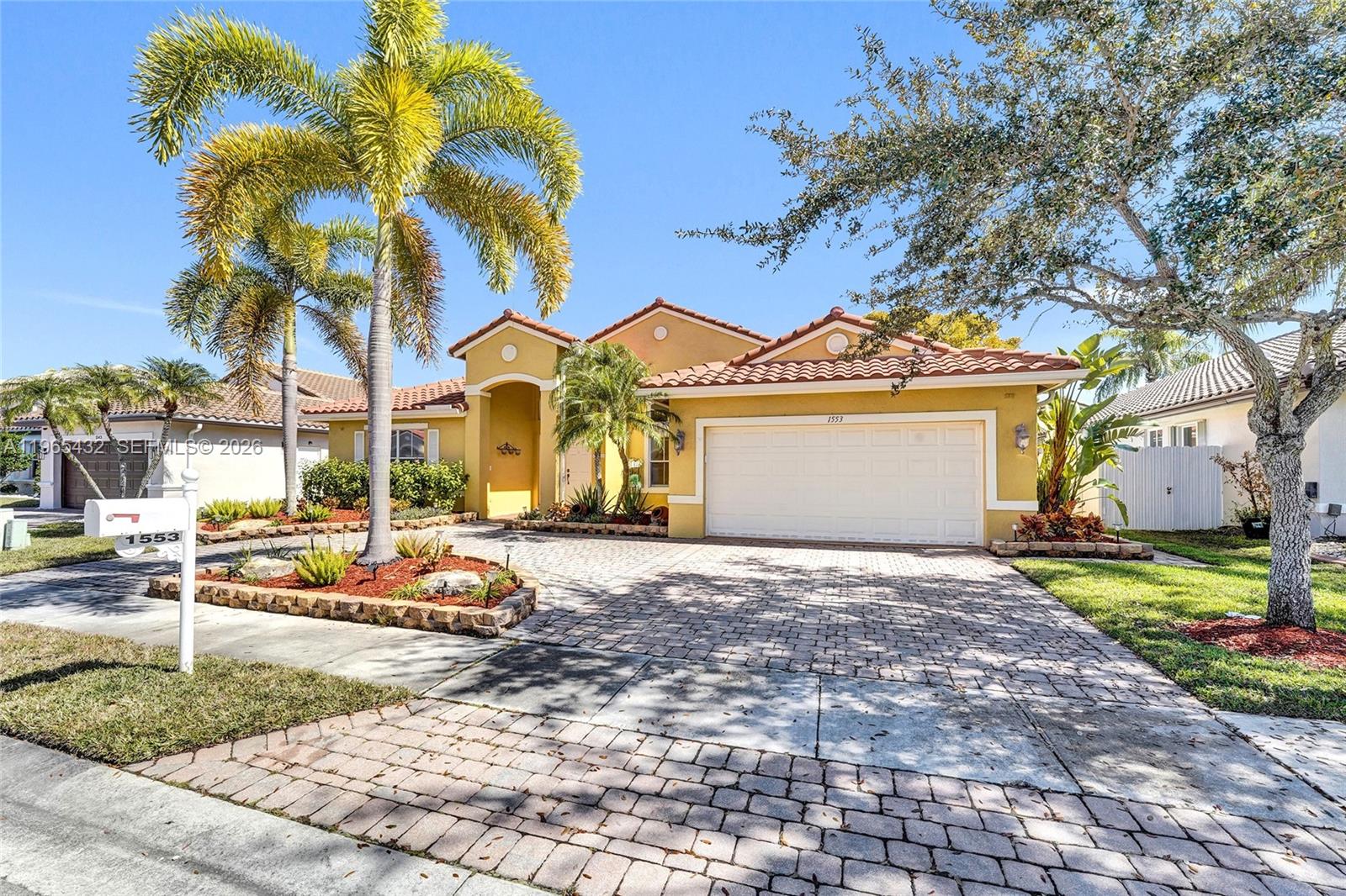 1553 SW 191st Ave, Pembroke Pines FL 33029