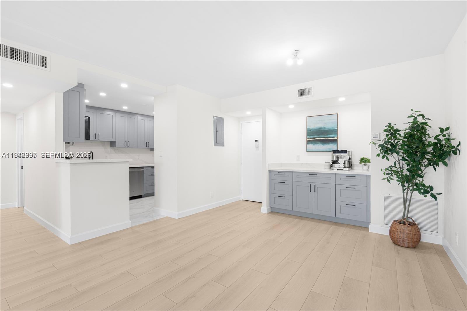 4400 Hillcrest Dr # 314B, Hollywood FL 33021