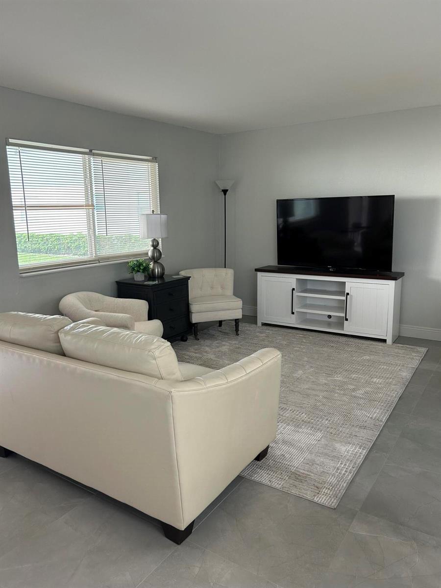 646 Flanders N, Delray Beach FL 33484