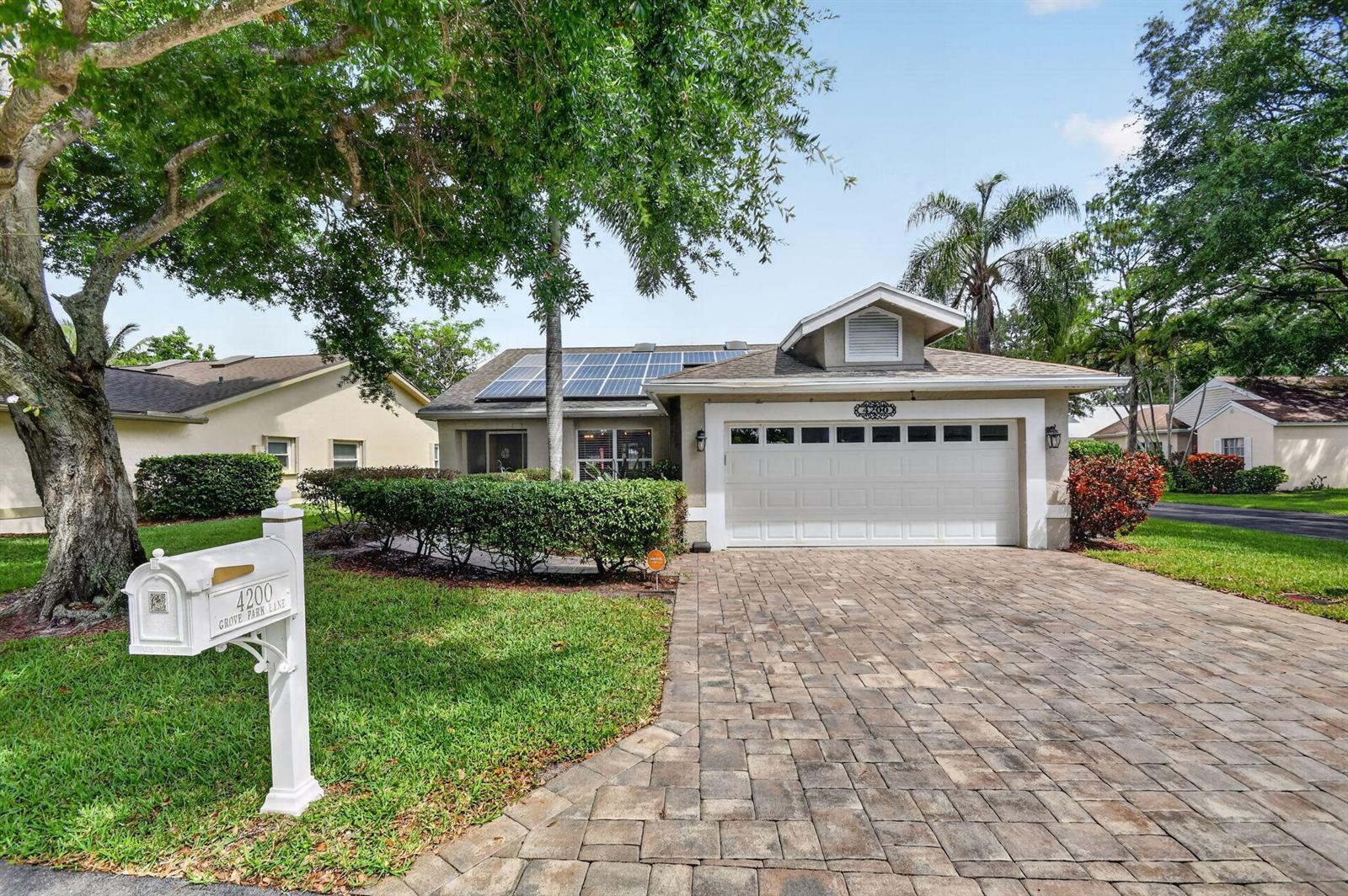 4200 Grove Park Lane, Boynton Beach FL 33436