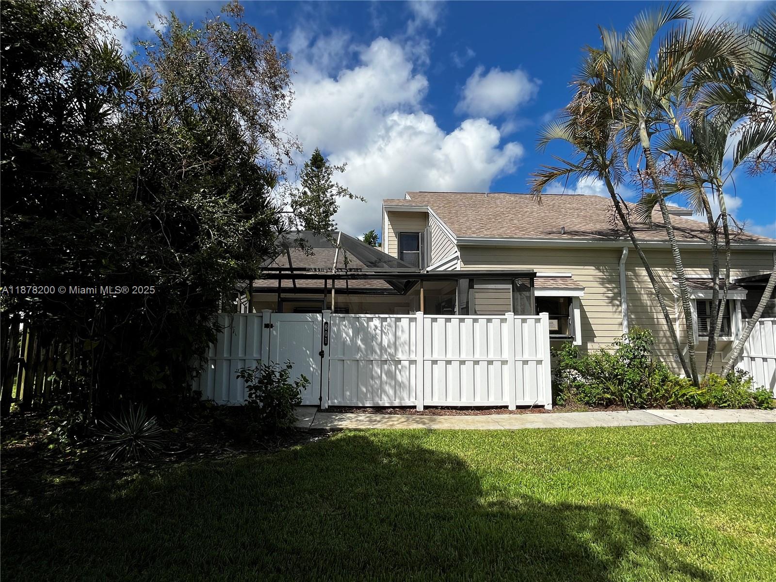 601 Summerwinds Ln, Jupiter FL 33458