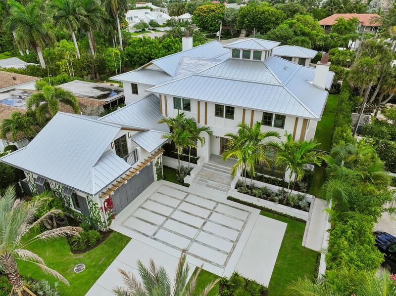 125 Worth Court N, West Palm Beach FL 33405