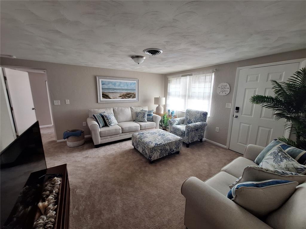 858 E 7TH STREET, ENGLEWOOD, FL — photo 4 of 20