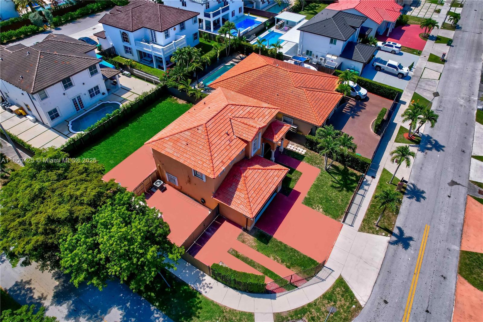 5972 SW 163rd Pl, Miami FL 33193