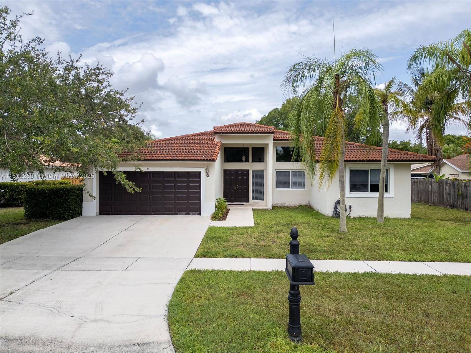 581 SW 169th Way, Weston FL 33326