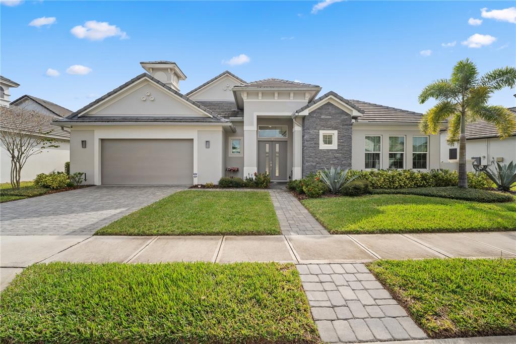 193 HAMPTON LOOP