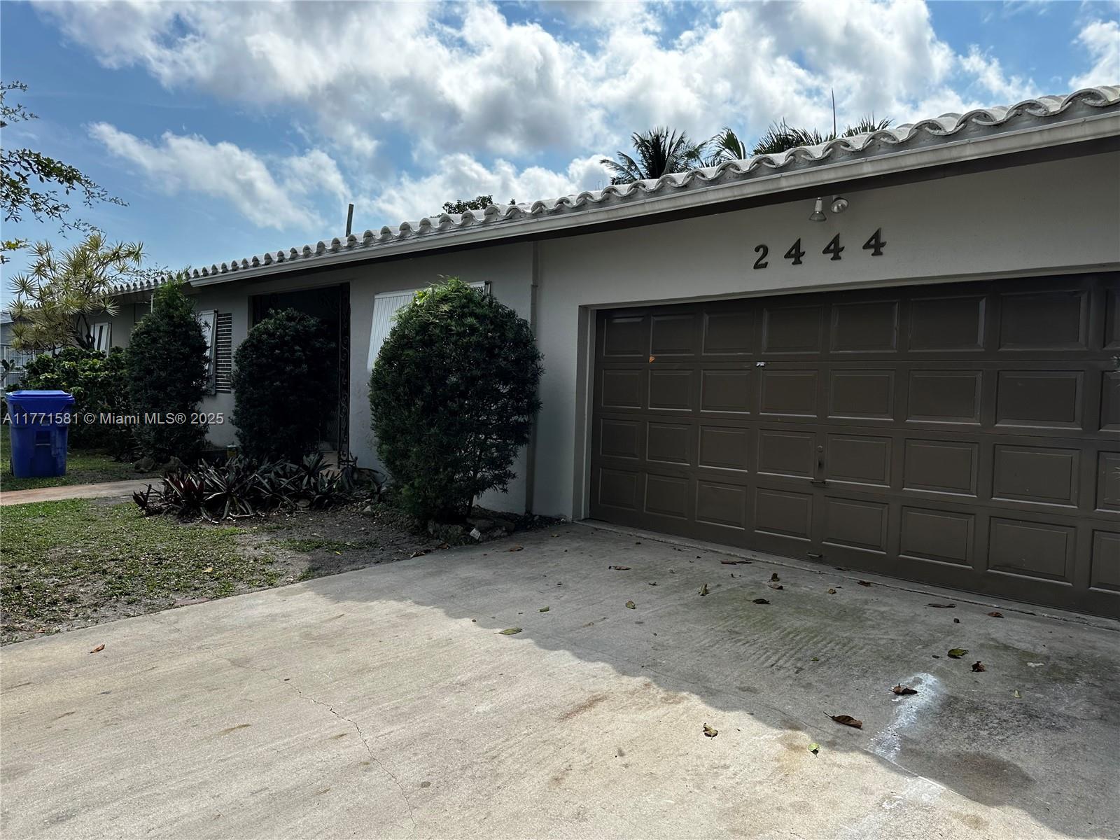 2444 Plunkett, Hollywood FL 33020