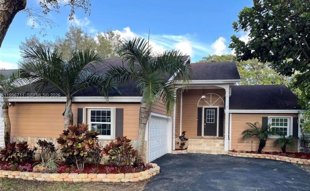 15023 SW 139th Pl, Miami FL 33186
