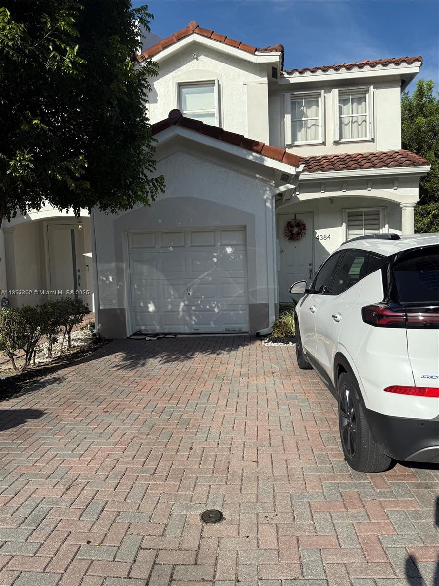 4384 NW 115th Ct, Doral FL 33178