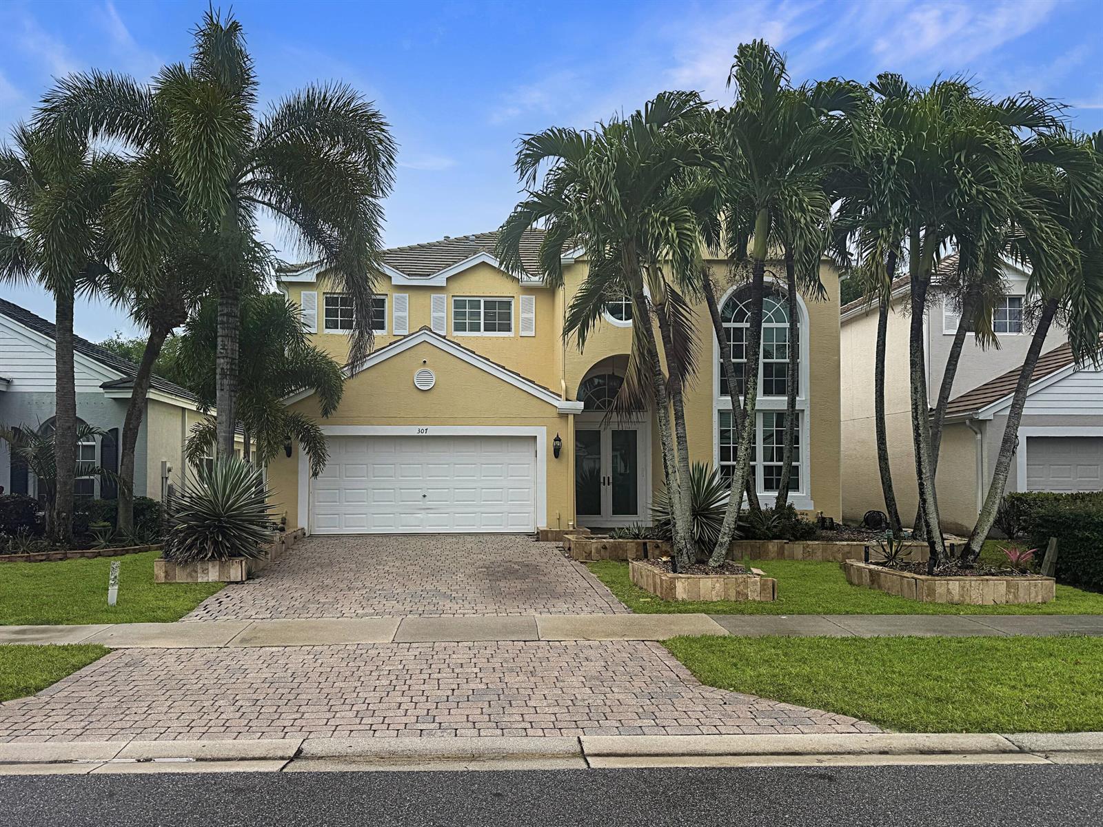 307 Berenger Walk, Royal Palm Beach FL 33414