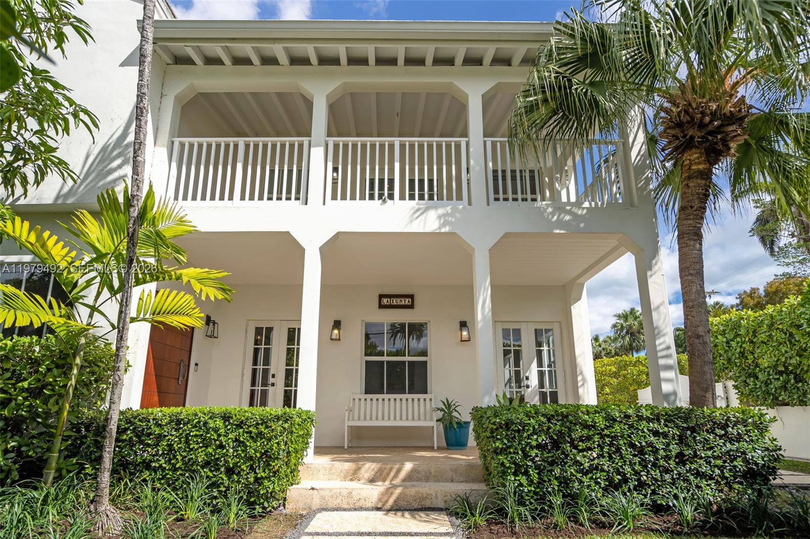 707 W 54th St, Miami Beach FL 33140