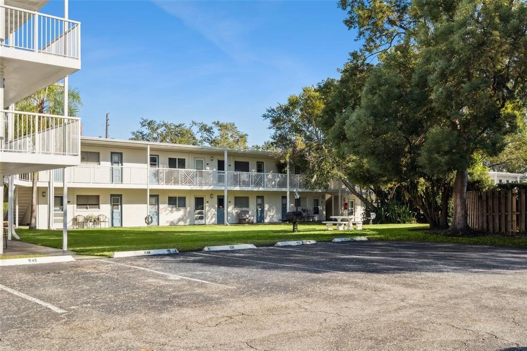 320 LAKEVIEW STREET UNIT 213