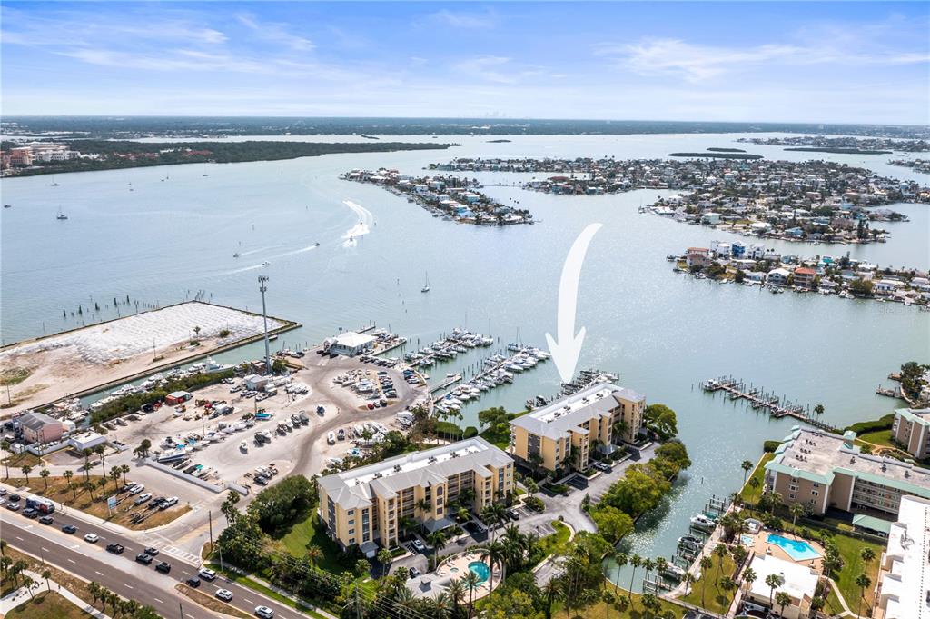 425 150TH AVENUE UNIT 2303