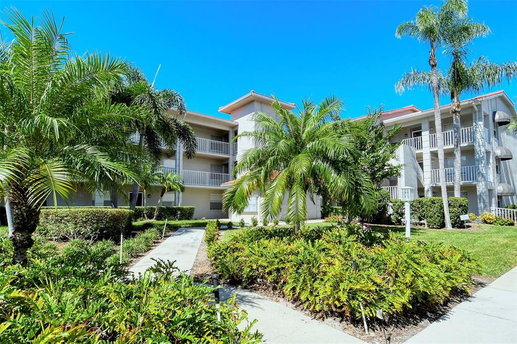 9320 CLUBSIDE CIRCLE UNIT 2109