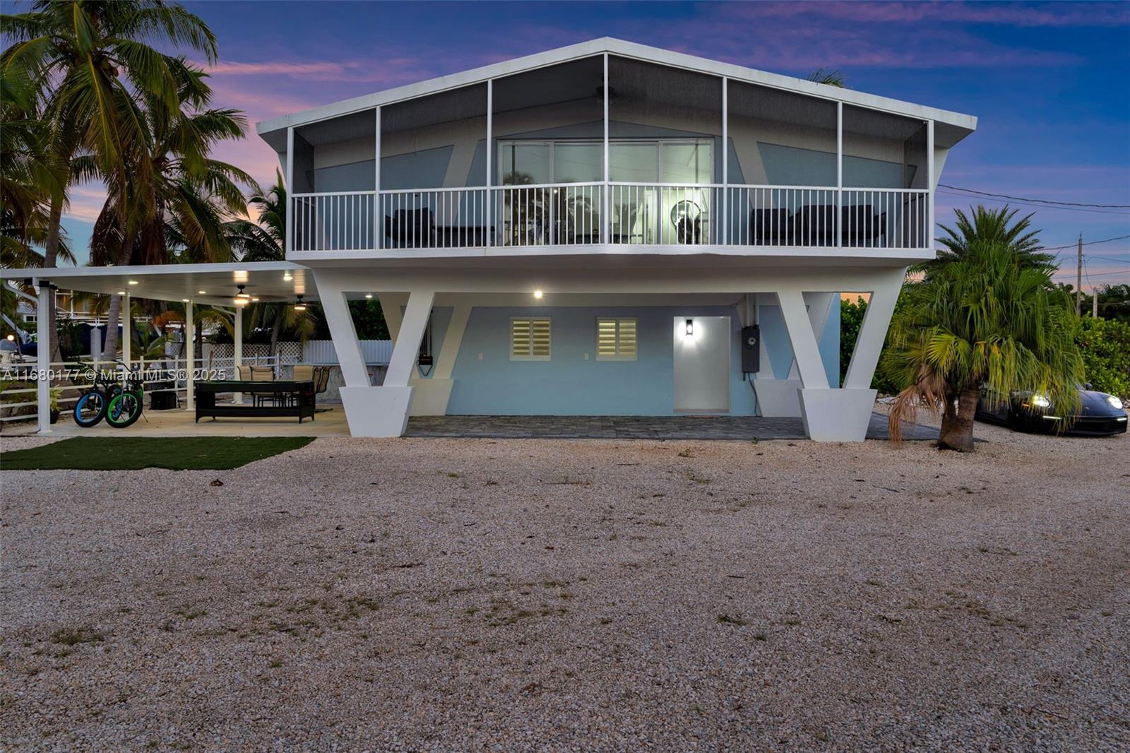 66 N Blackwater Ln, Key Largo FL 33037