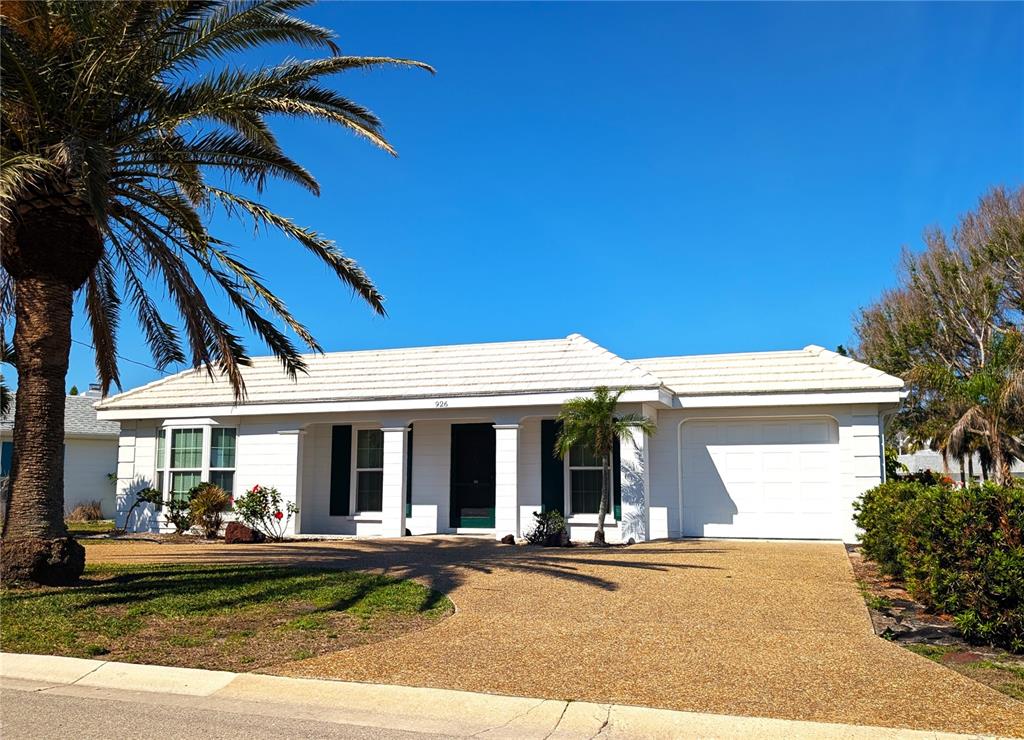 926 INLET CIRCLE