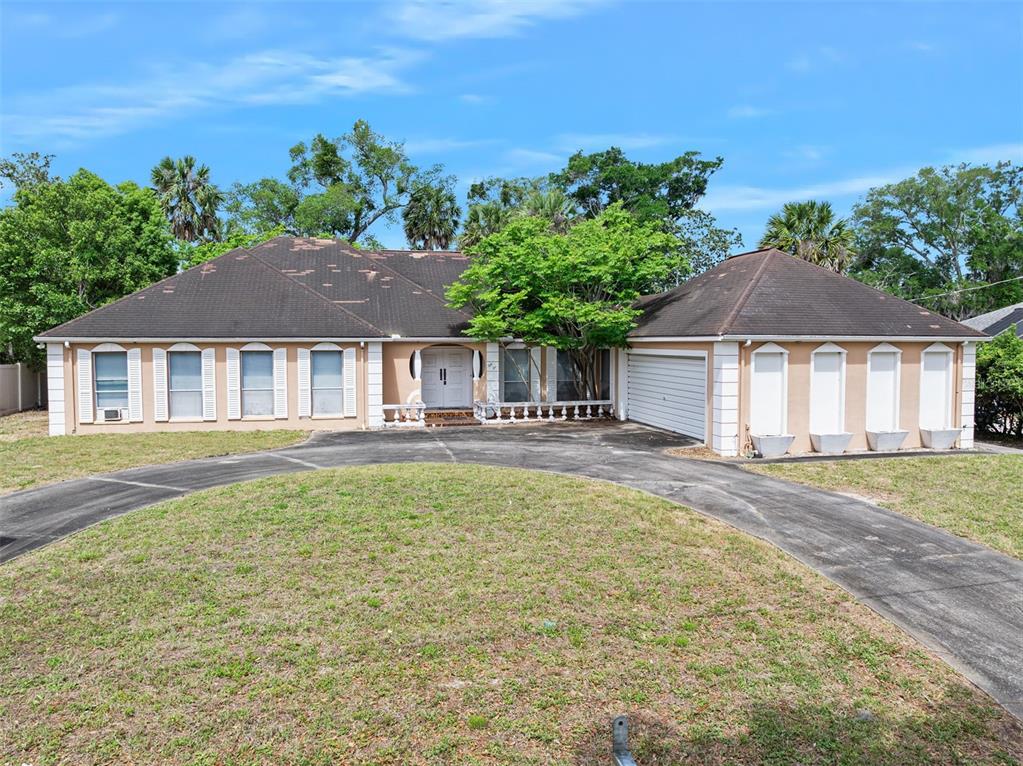 52 OAKMONT CIRCLE