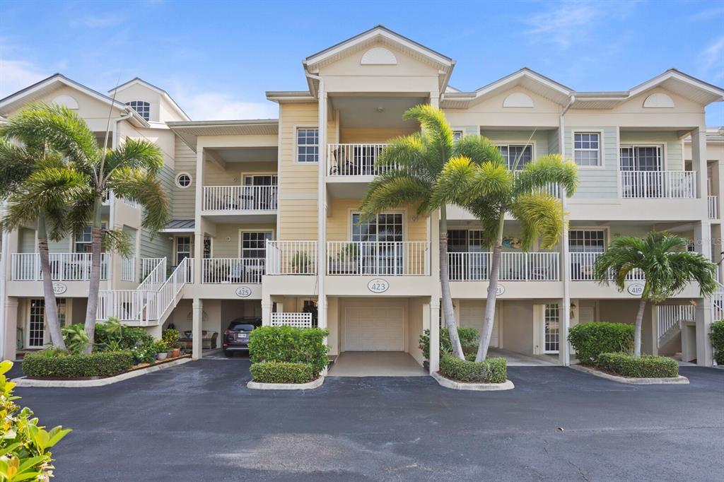 423 BAHIA BEACH BOULEVARD, RUSKIN, FL — photo 4 of 30