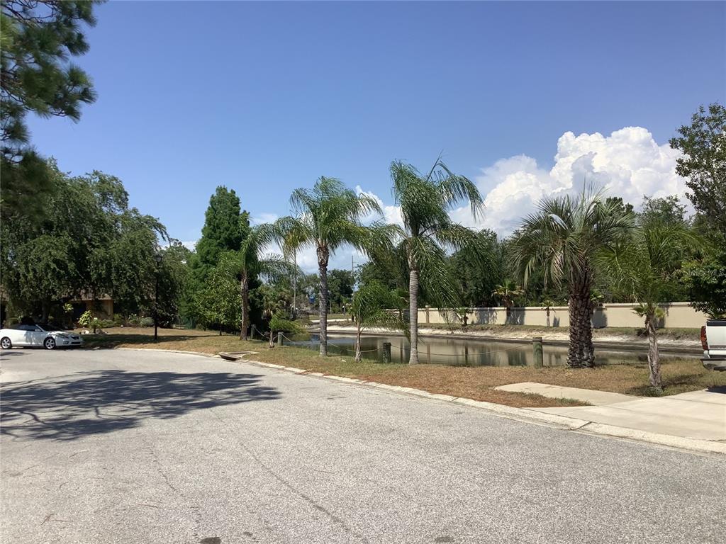 18657 WHITE PINE CIRCLE, HUDSON, FL — photo 3 of 7