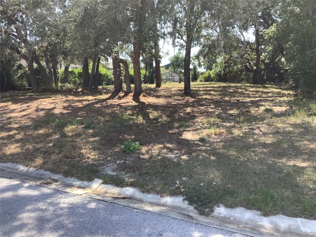 18657 WHITE PINE CIRCLE, HUDSON, FL — photo 4 of 7