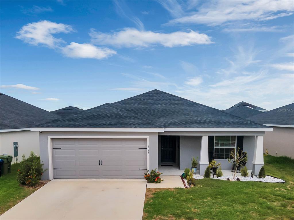 1042 CORSO DRIVE