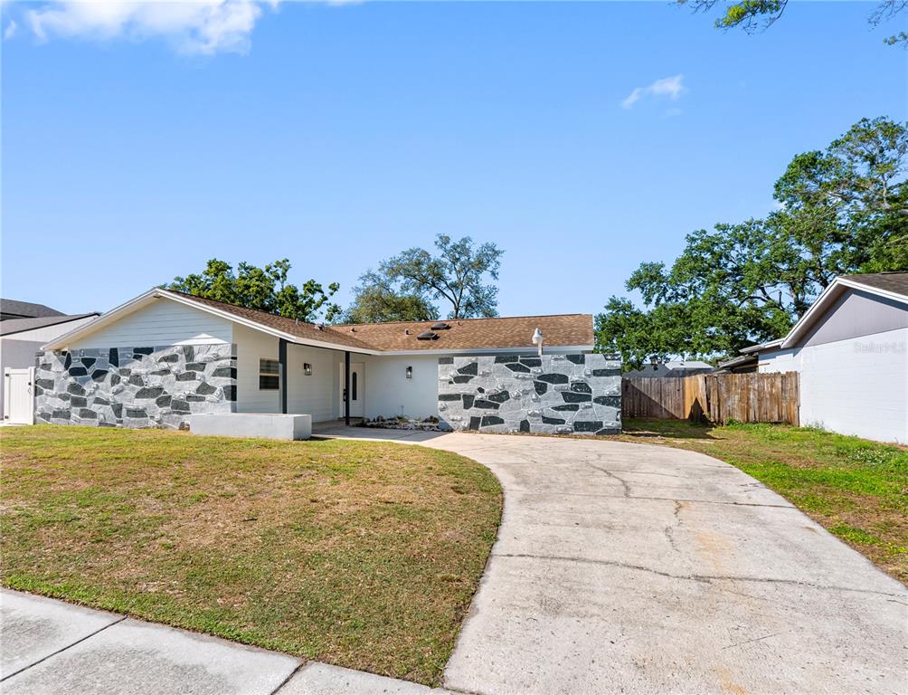 7305 WOODKIRK COURT
