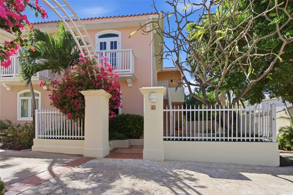 Las Casitas I 1000 AVENUE EL CONQUISTADOR UNIT 5241-42-43