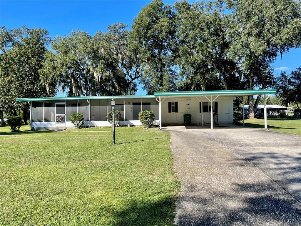 353 IVANHOE CIRCLE