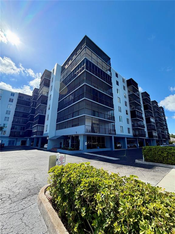 2901 26TH STREET W UNIT 617