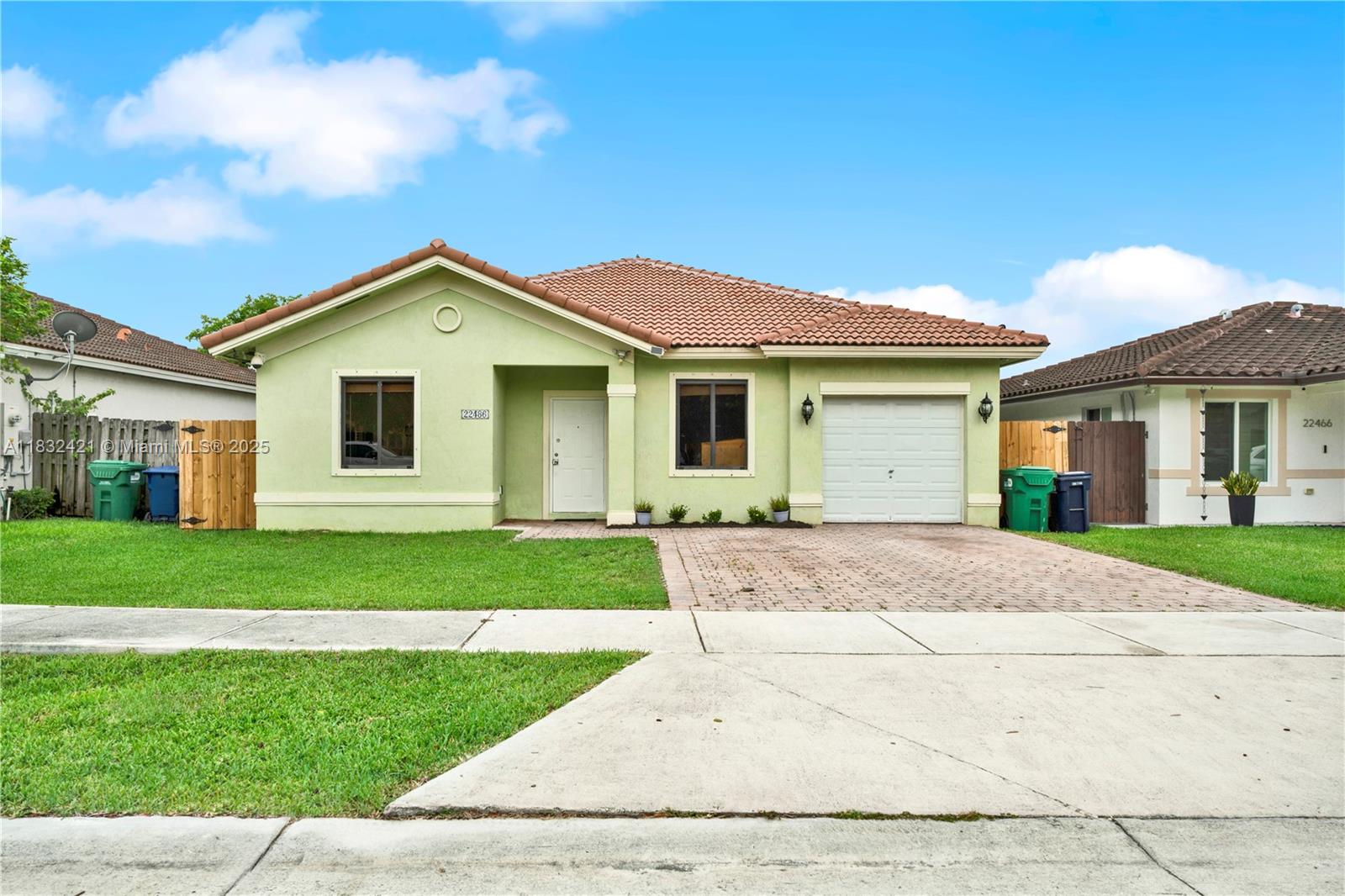 22486 SW 110th Ct, Miami FL 33170