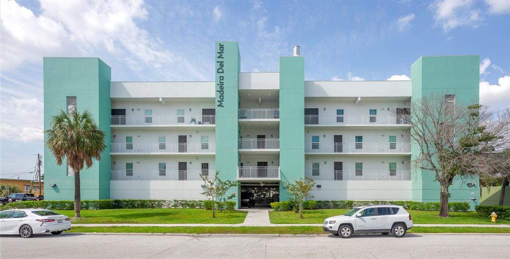 15305 1ST STREET E UNIT 202