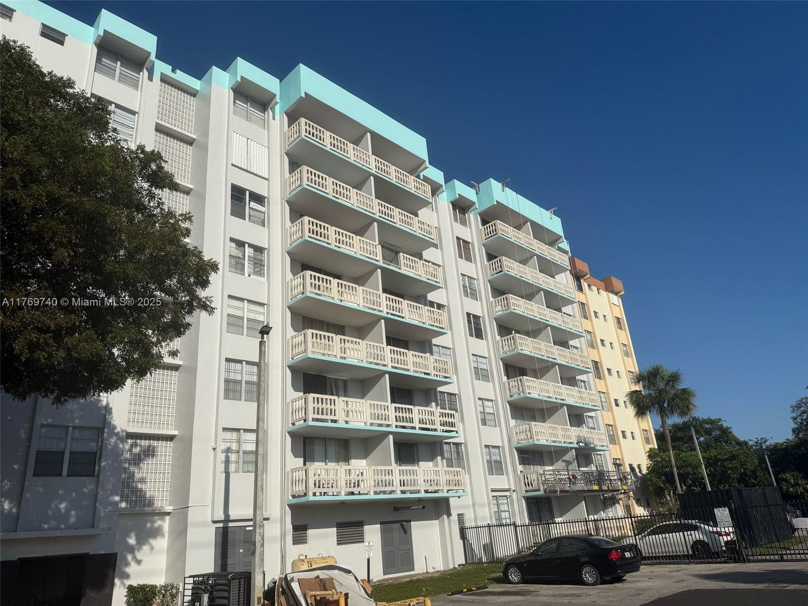 15600 NW 7th Ave # 311, Miami FL 33169
