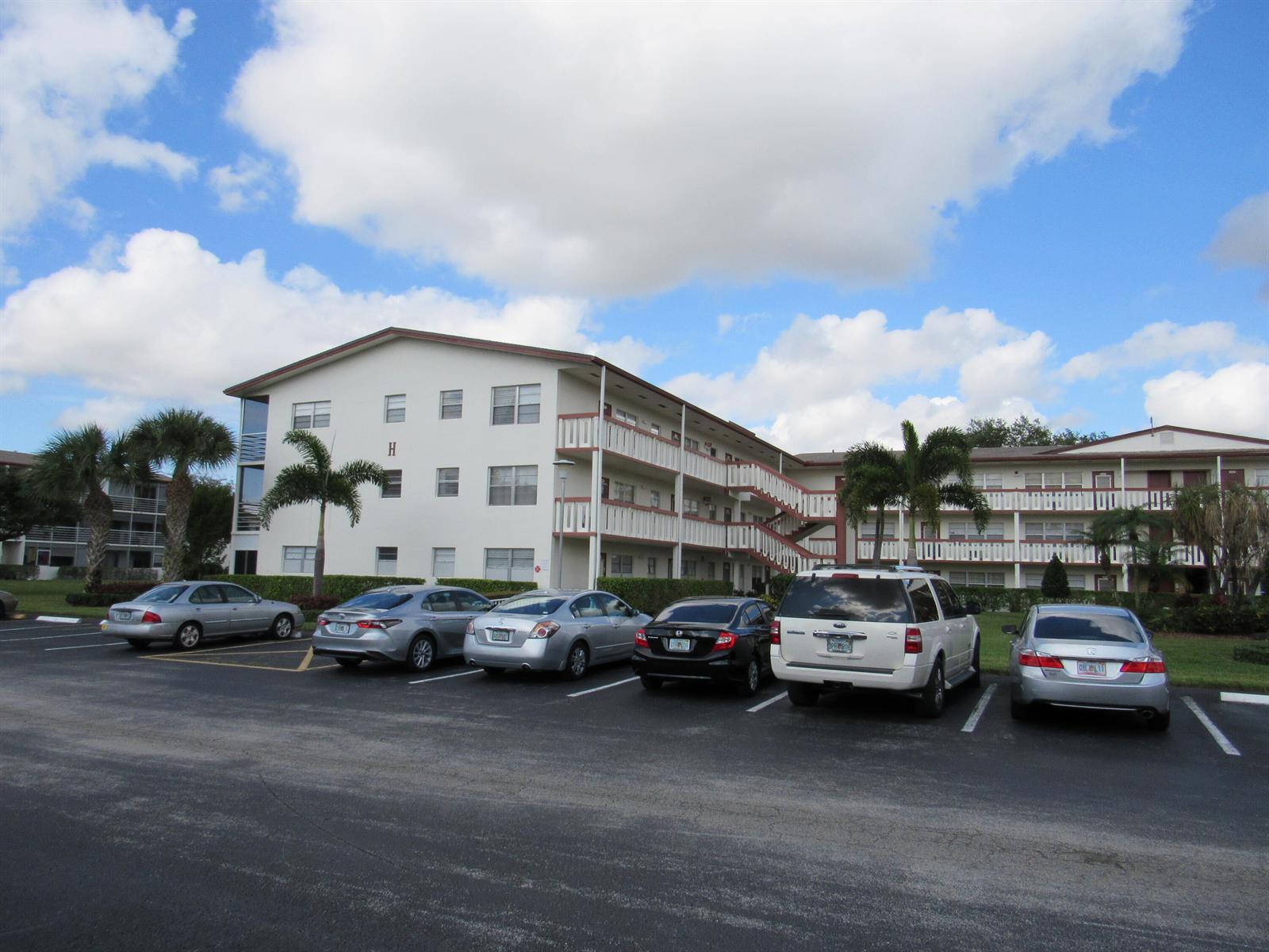 195 Fanshaw Way E, Boca Raton FL 33434