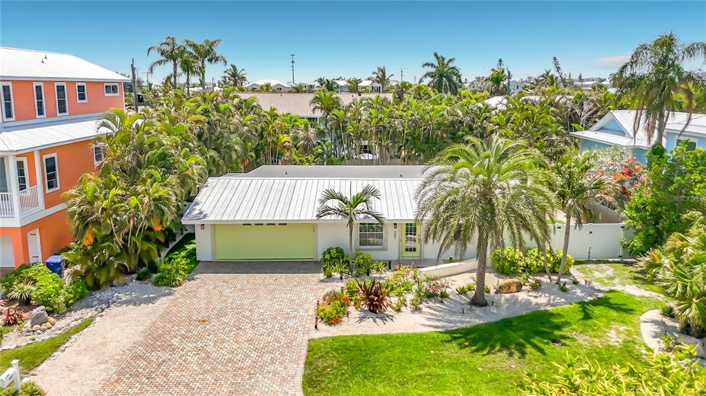 307 68TH, HOLMES BEACH, FL — photo 3 of 30