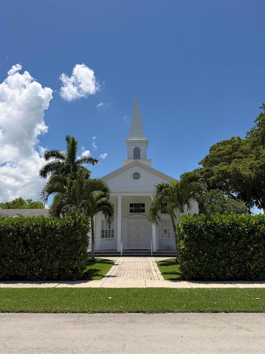 200 SE 7th Avenue, Delray Beach FL 33483