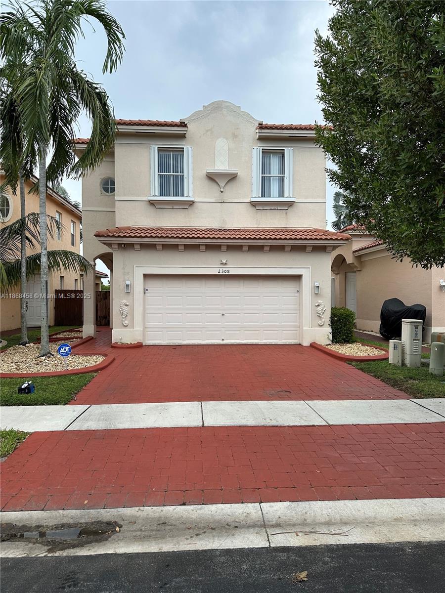 2308 NE 37th Ter, Homestead FL 33033